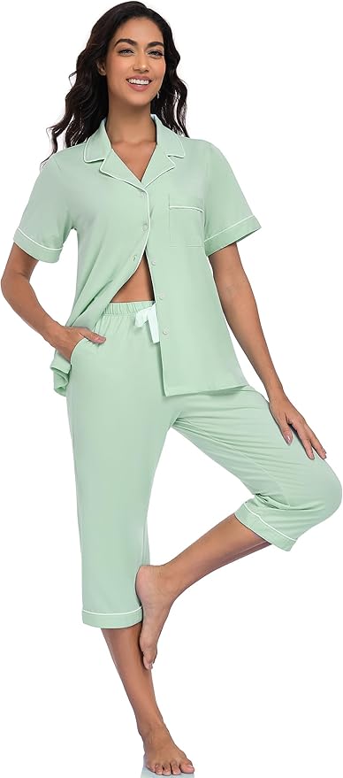 Women's Capri Pajama Set - Short Sleeve