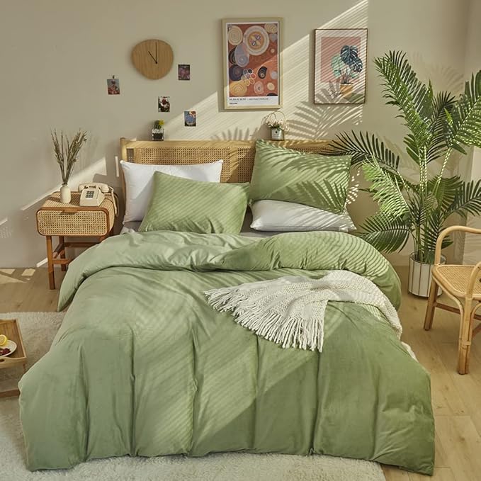 Velvet Comforter Set - California King - 3 Piece