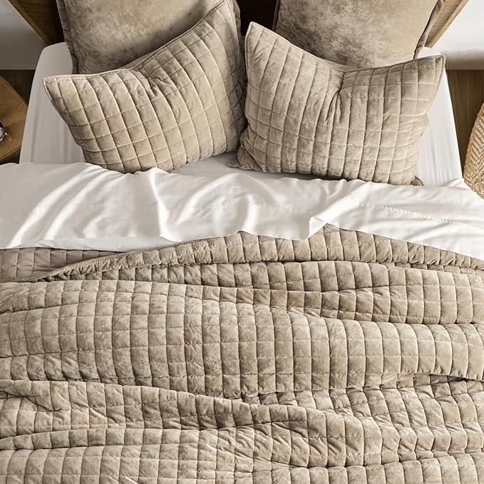 Velvet Quilt Set - King