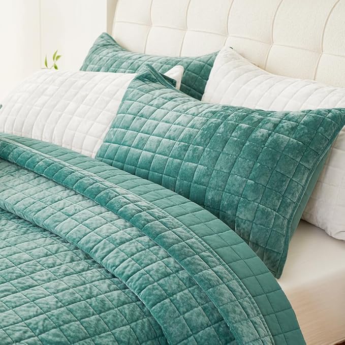 Velvet Quilt Set - California King - 3 Piece
