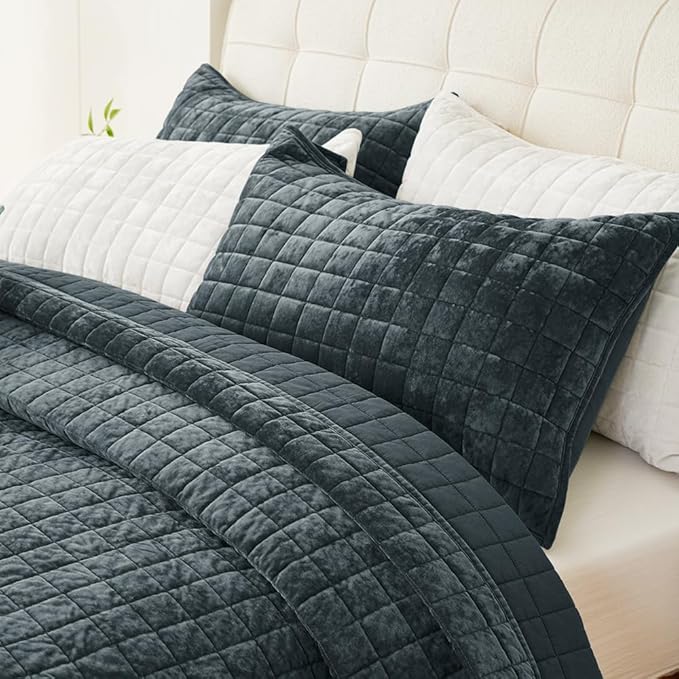Velvet Quilt Set - California King - 3 Piece