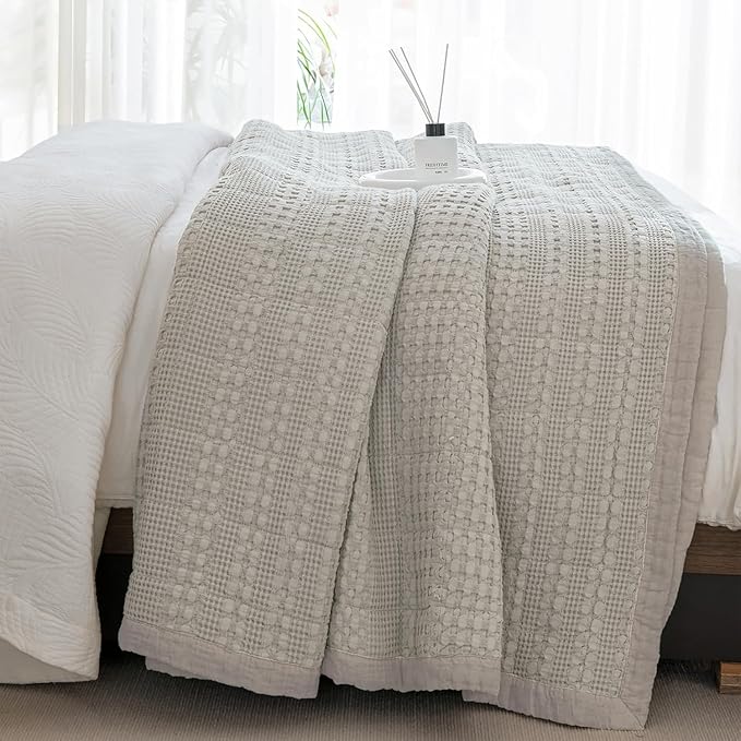 Quilt Set - Queen - 3 Piece