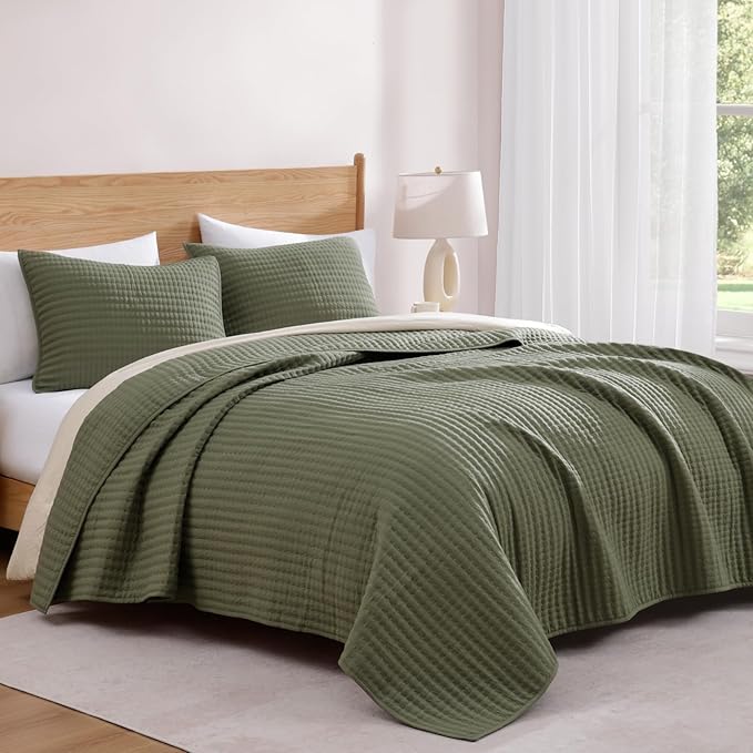 Quilt Set - California King - 3 Piece