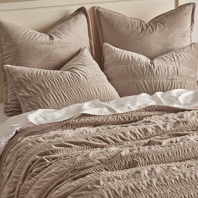 Velvet Quilt Set - King