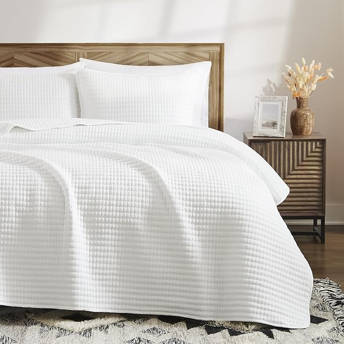 Quilt Set - Queen - 3 Piece