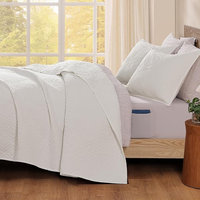Quilt Set - King - 3 Piece