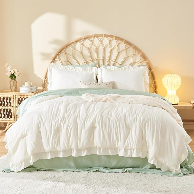 Microfiber Comforter Set - King - 104 x 90 in - 3 Piece