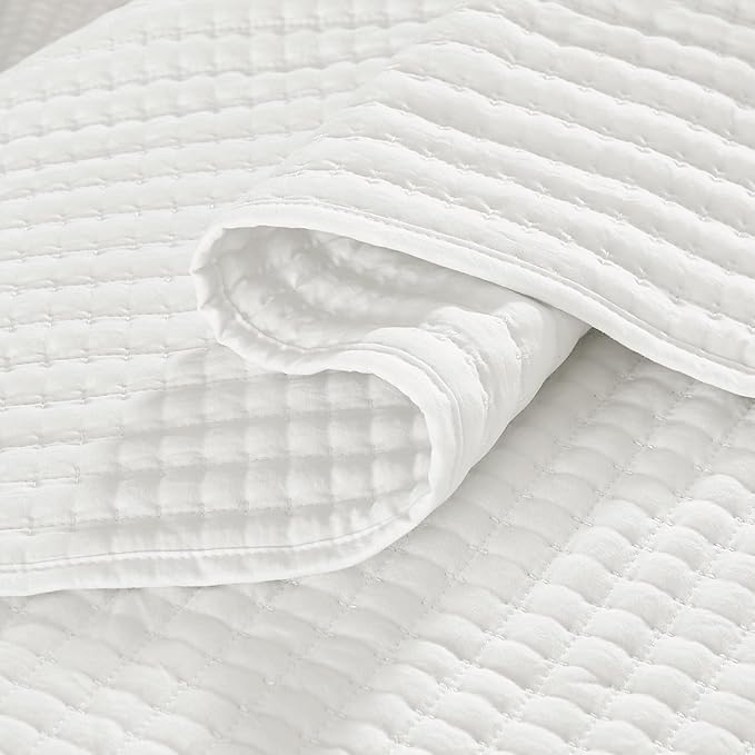 Quilt Set - Queen - 3 Piece