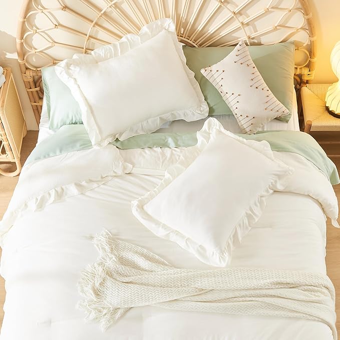 Microfiber Comforter Set - King - 104 x 90 in - 3 Piece