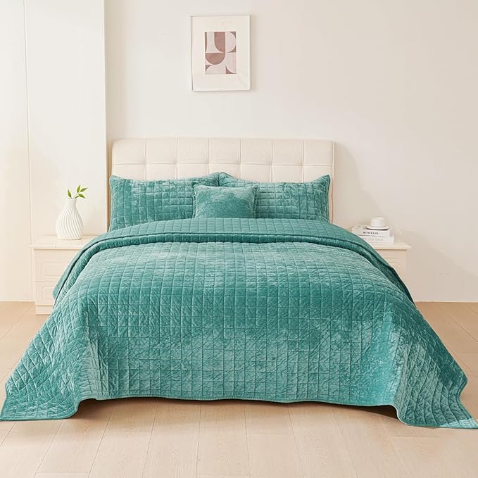 Velvet Quilt Set - California King - 3 Piece