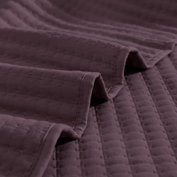 Quilt Set - Queen - 3 Piece