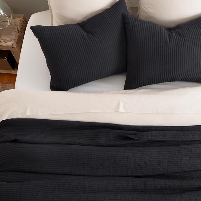 Bedding Set - Queen - 3 Piece