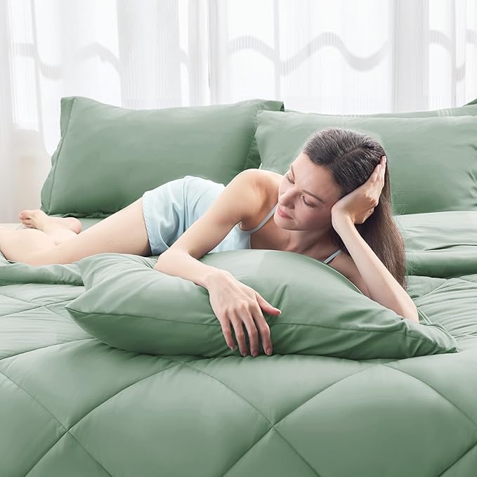 Comforter Set - Queen - 7 Piece