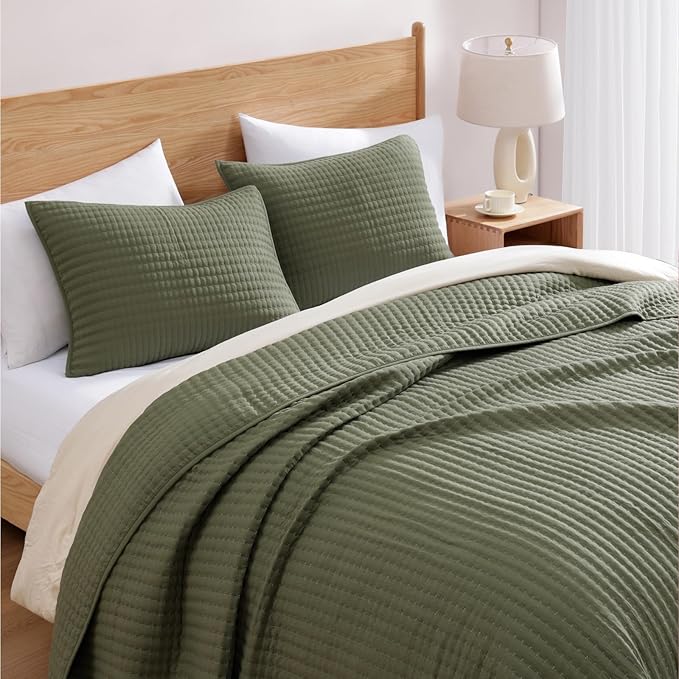 Quilt Set - Queen - 3 Piece