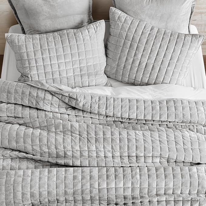 Velvet Quilt Set - King