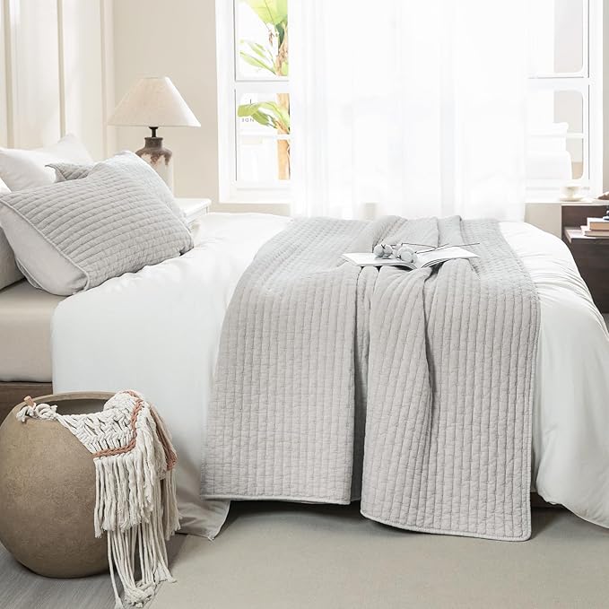 Bedding Set - California King - 3 Piece
