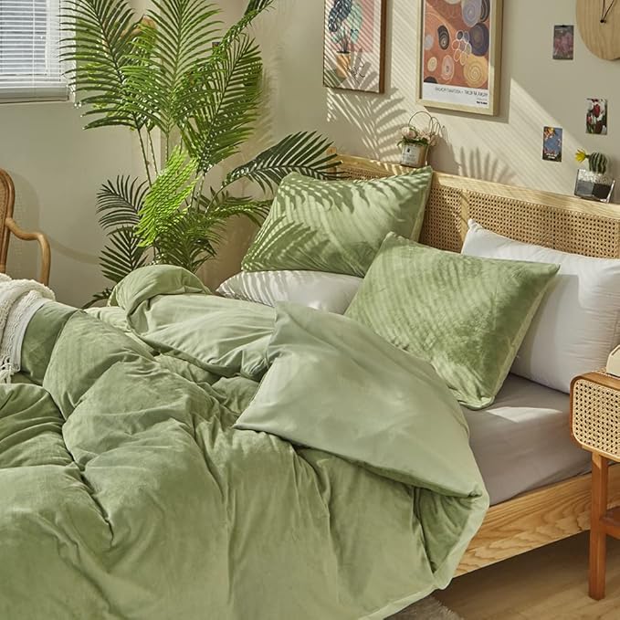 Velvet Comforter Set - California King - 3 Piece