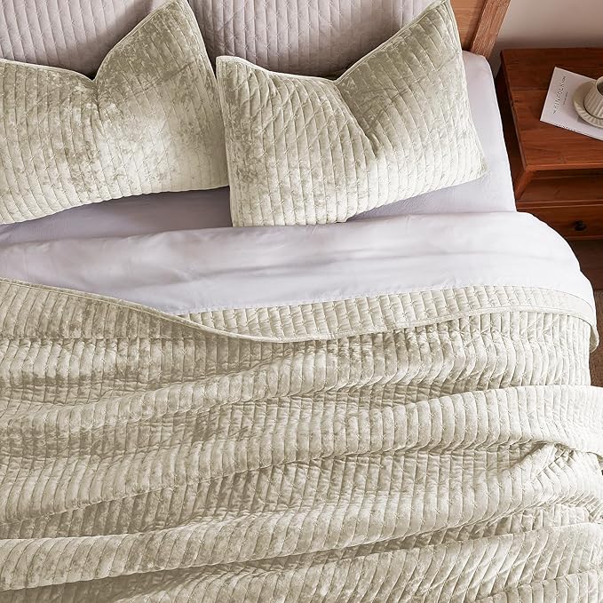 Velvet Quilt Set - King
