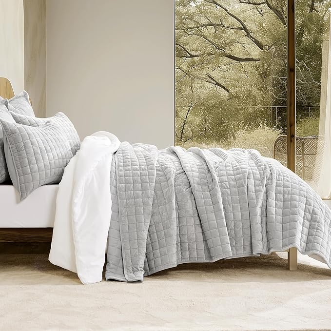 Velvet Quilt Set - King