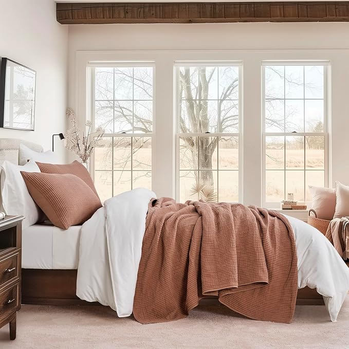 Bedding Set - Queen - 3 Piece