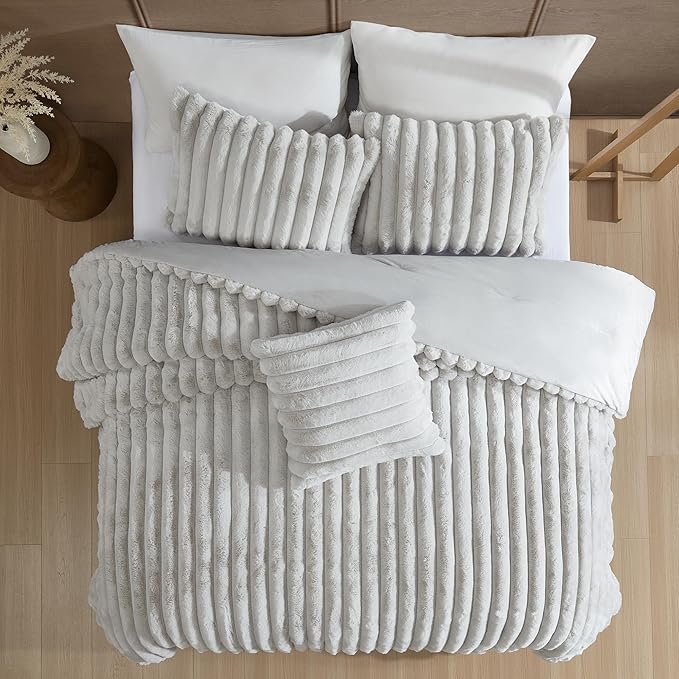 Comforter Set - Queen - 4 Piece