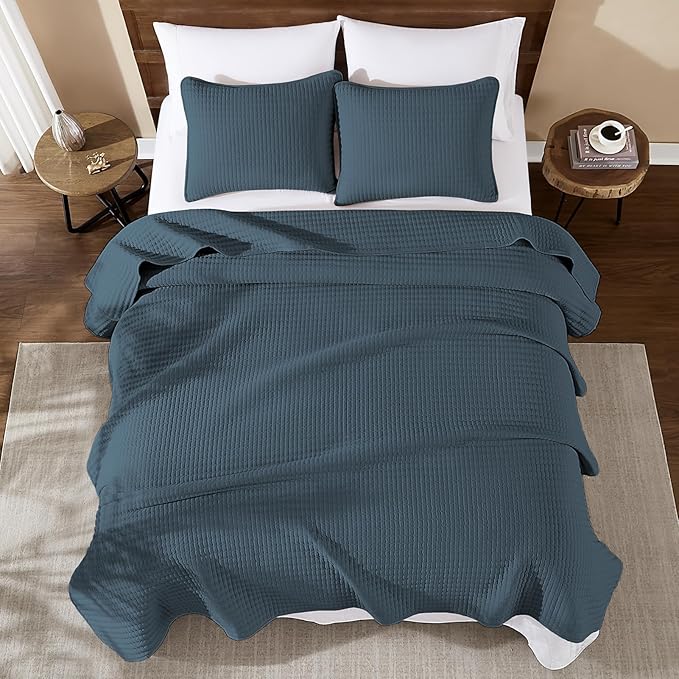 Quilt Set - Queen - 3 Piece