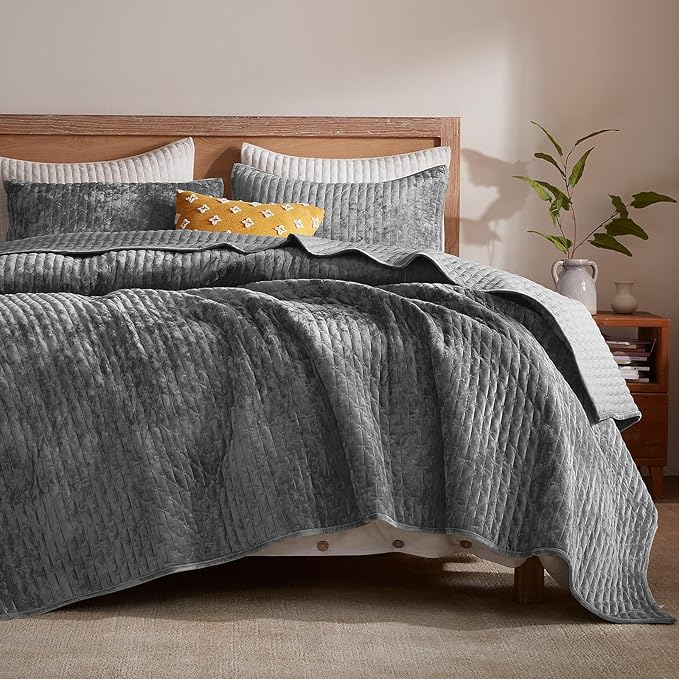Velvet Quilt Set - King