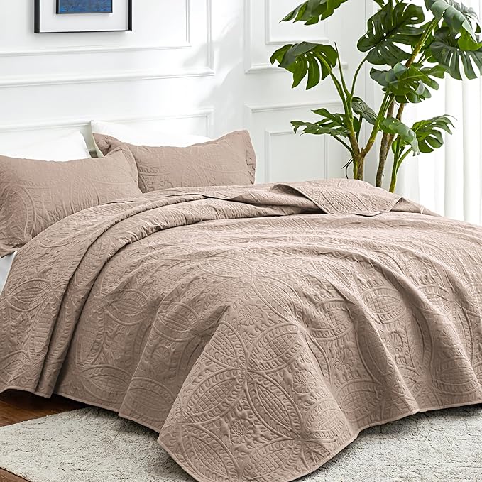 Quilt Set - Full - 3 Piece