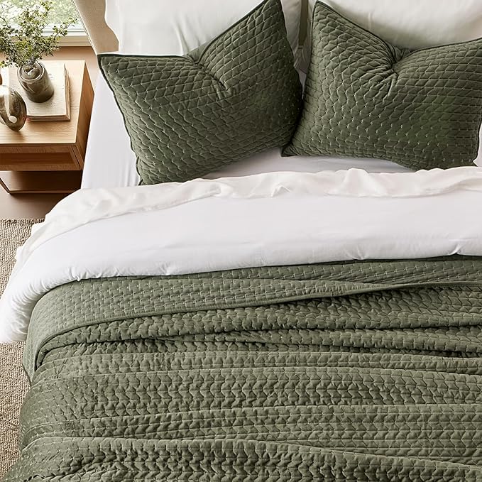 Velvet Quilt Set - Queen - 3 Piece