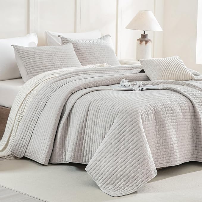 Bedding Set - California King - 3 Piece