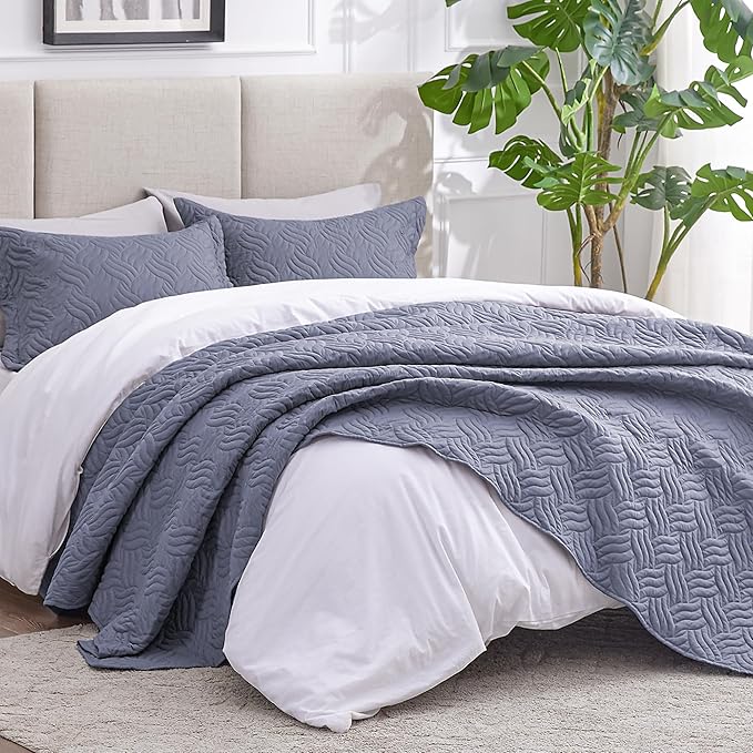 Quilt Set - California King - 3 Piece