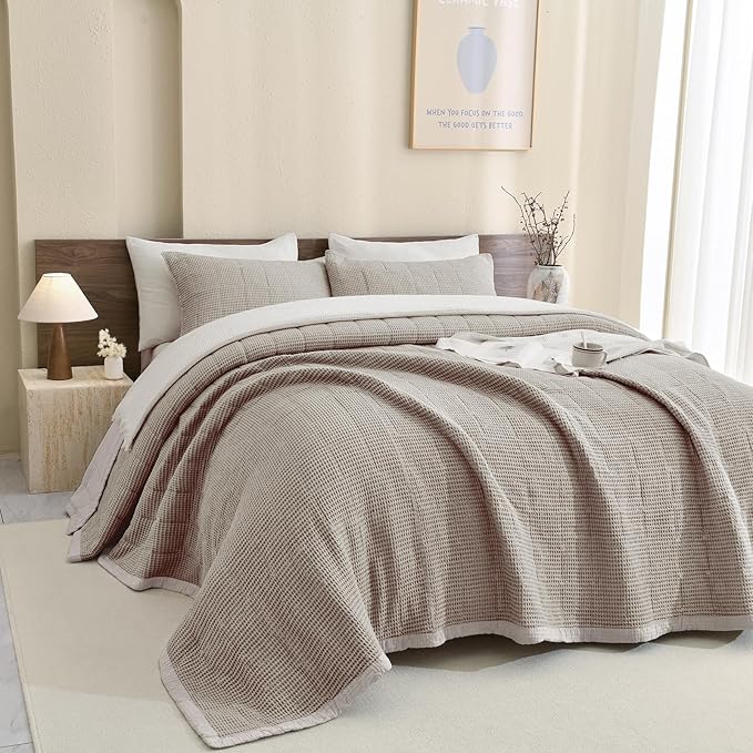 Quilt Set - King - 3 Piece