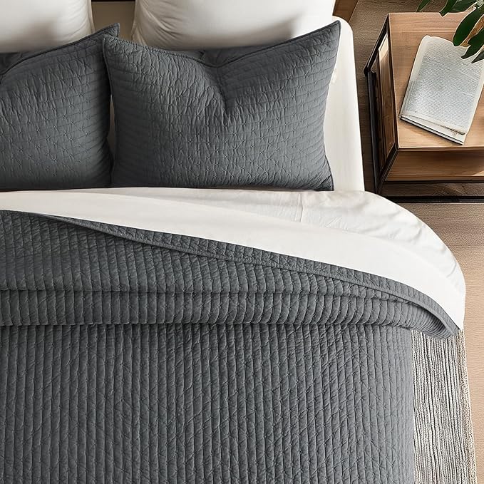 Quilt Set - Queen - 3 Piece