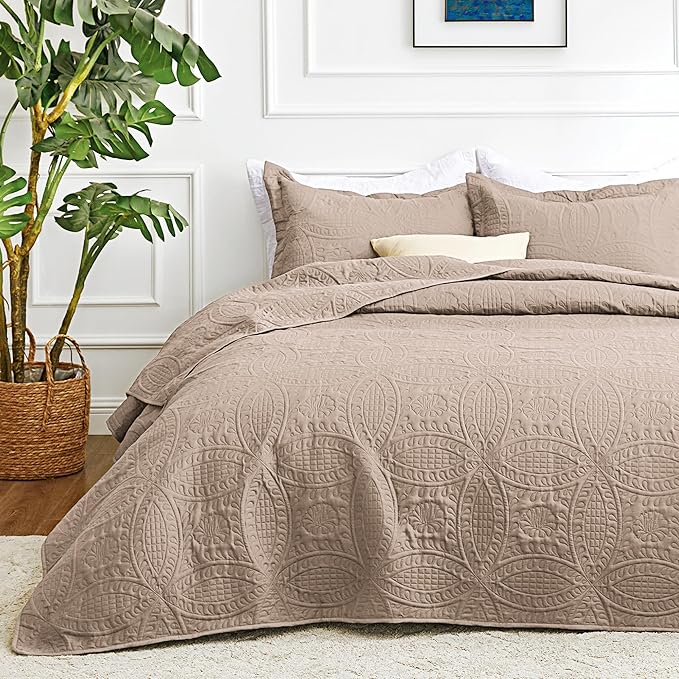 Quilt Set - Queen - 3 Piece