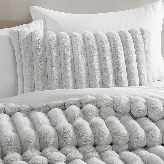 Comforter Set - Queen - 4 Piece