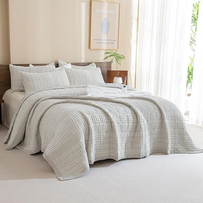 Quilt Set - King - 3 Piece