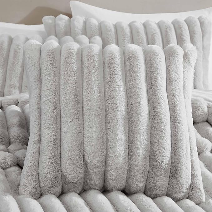 Comforter Set - Queen - 4 Piece