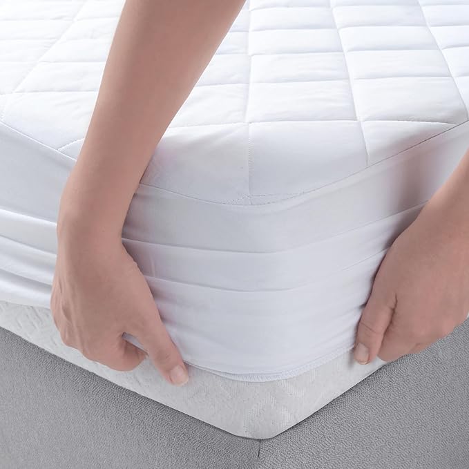 100% Cotton Mattress Protector - Queen - 14 in Deep Pocket