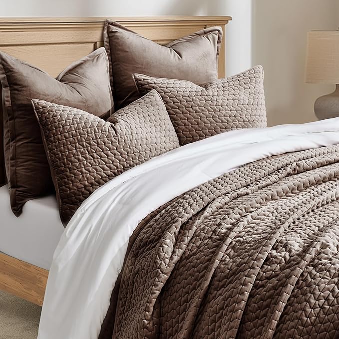 Velvet Quilt Set - Queen - 3 Piece