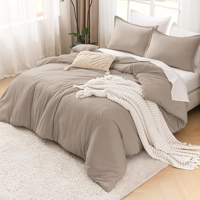 Comforter Set - Queen - 90 x 90 in - 3 Piece