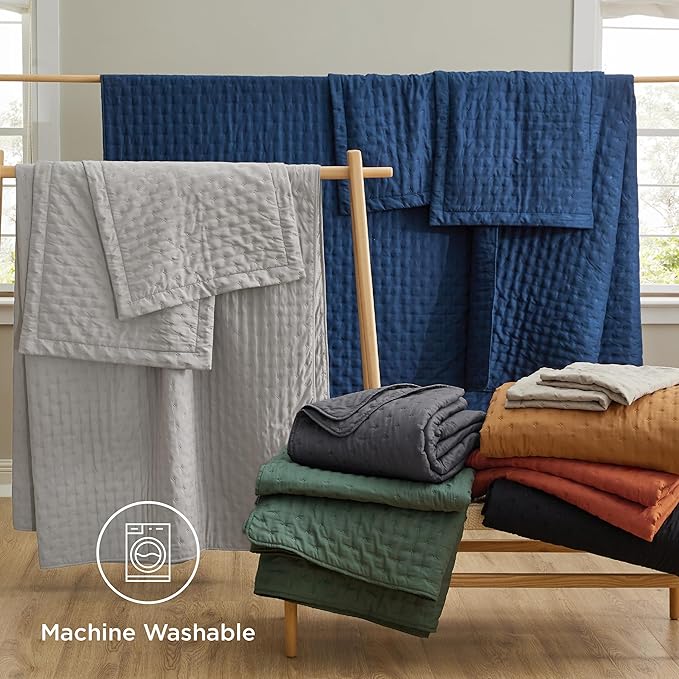 Quilt - King - 106 x 96 in