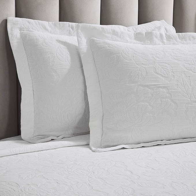 Bedding Set - California King - 3 Piece