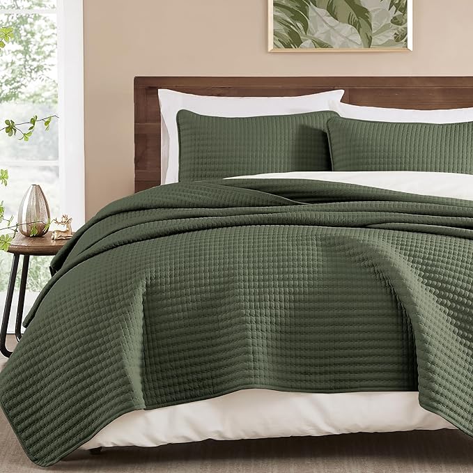 Quilt Set - Queen - 3 Piece