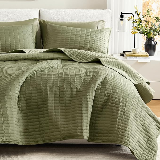 Quilt Set - Queen - 3 Piece