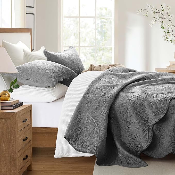Microfiber Quilt Set - King - 8 Pack