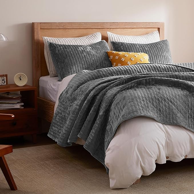Velvet Quilt Set - King