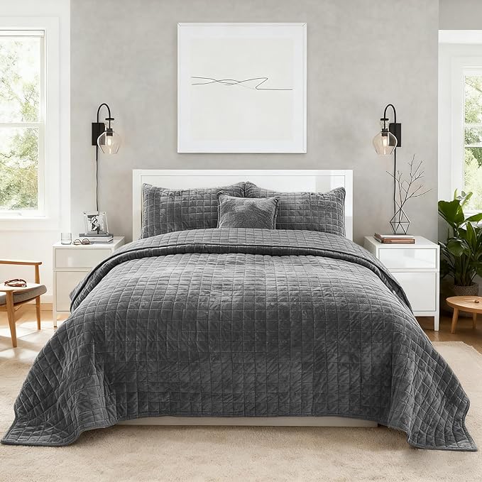 Velvet Quilt Set - King - 3 Piece