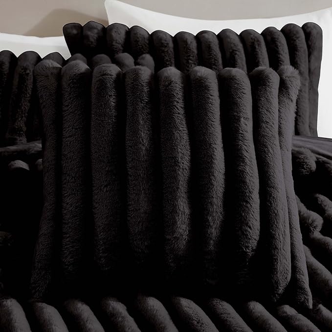 Comforter Set - Queen - 4 Piece