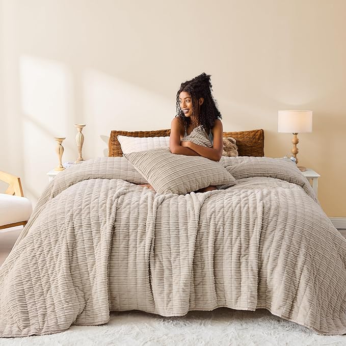 Velvet Quilt Set - King