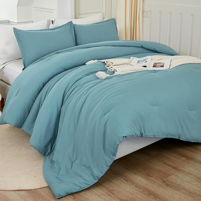 Comforter Set - California King - 104 x 96 in - 3 Piece